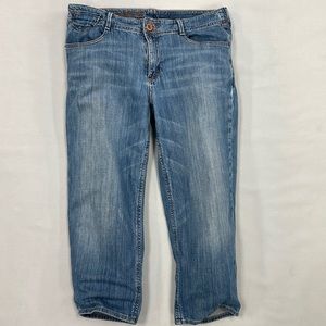 Eddie Bauer // Women's Size 10 Modern Capri Dark Wash Cotton Blend Stretch Jeans